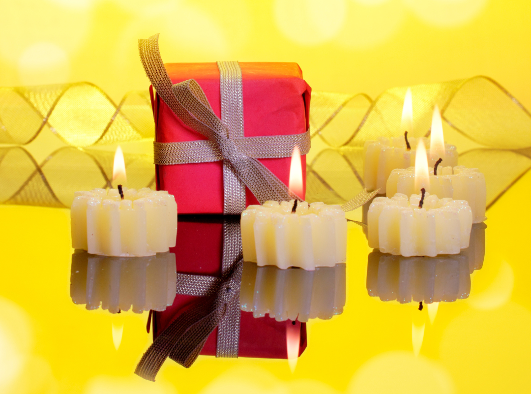 Top 4 Amazing Gifts For Her On This Diwali 2023