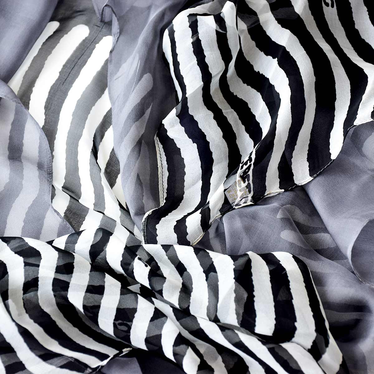 Stylish Black & Grey Chiffon Stole