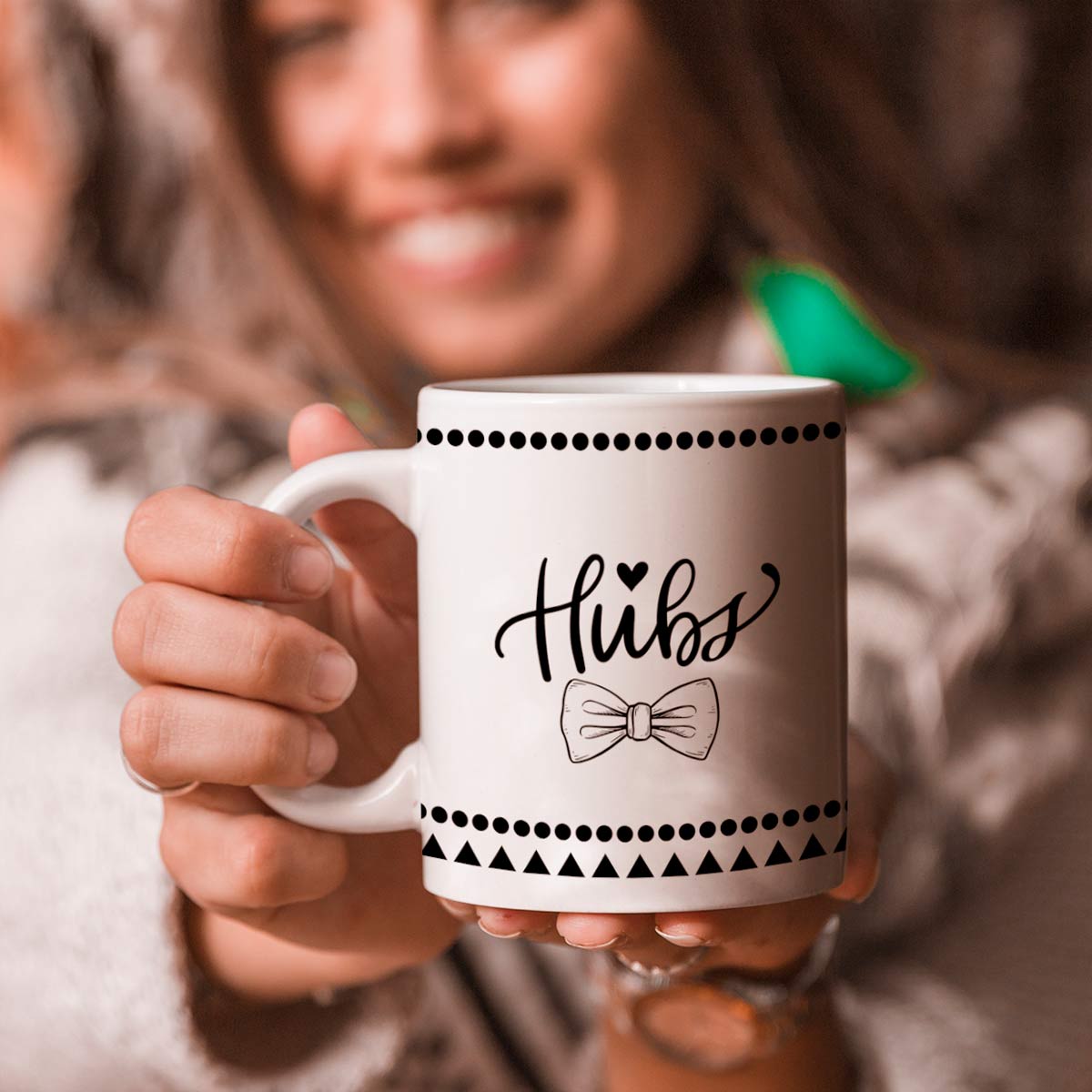 Personalized Hubs & Wifey Couple Coffee Mug Set of 2 for Valentine's Day-2