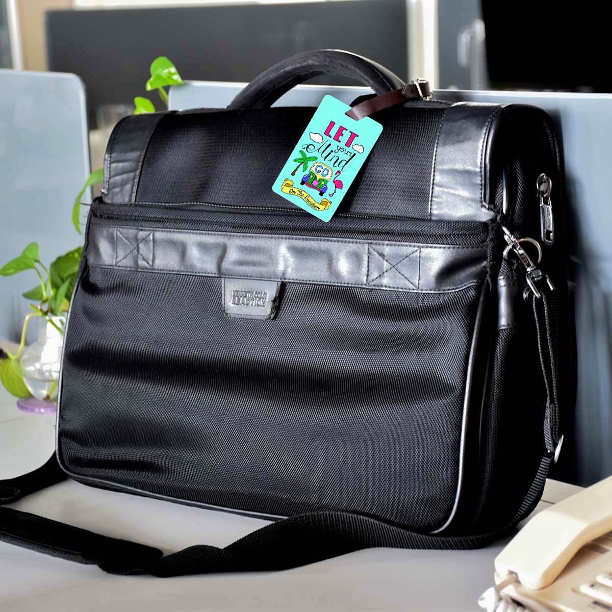 Mind On Holiday Personalised Luggage Tag