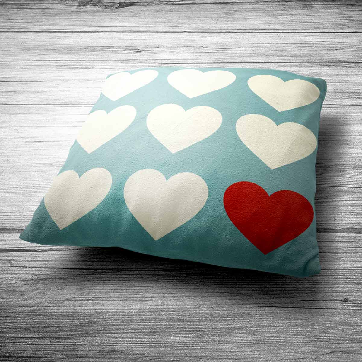 POLKA HEART CUSHION