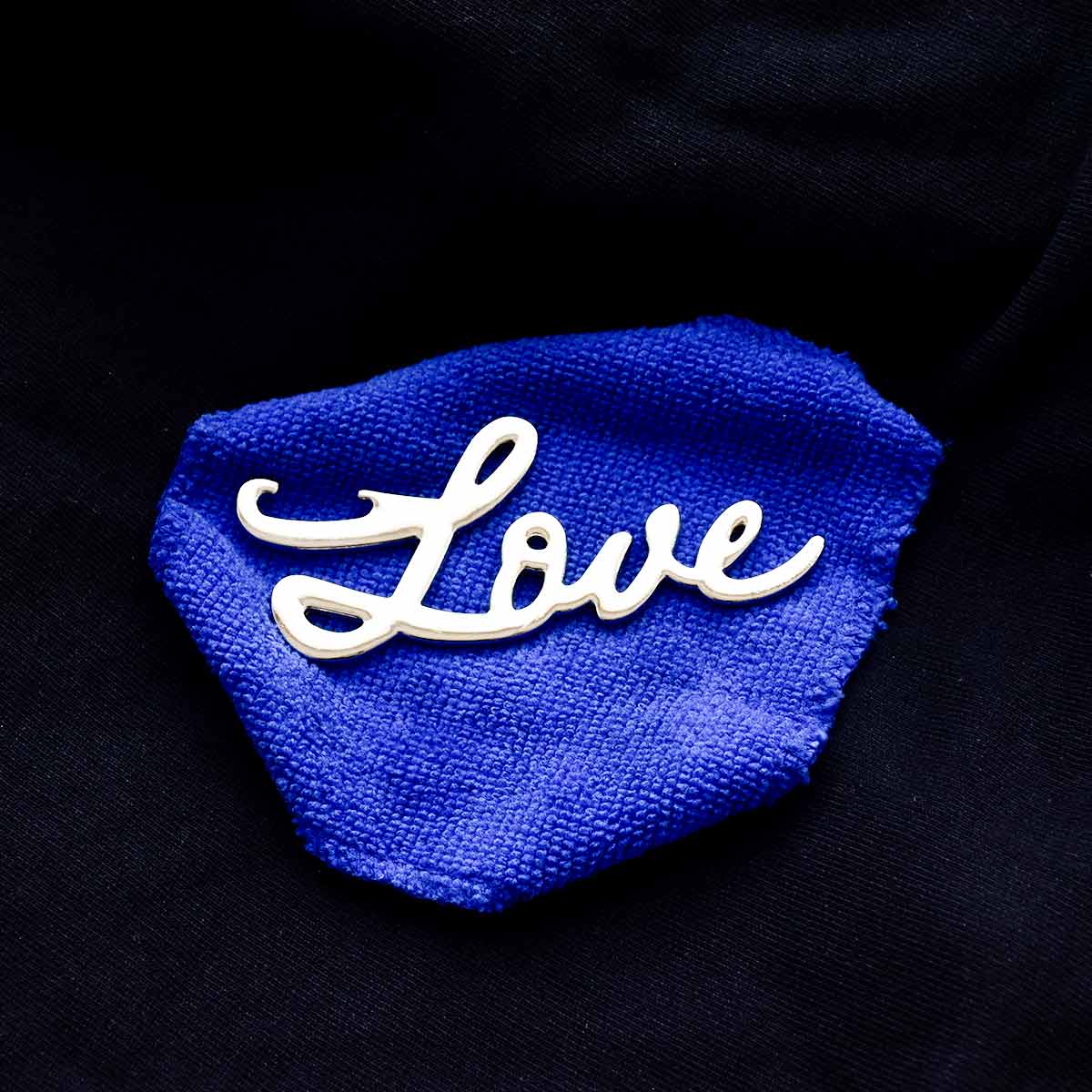 Romantic Love Shaped Metal Stylish Bottle Opener