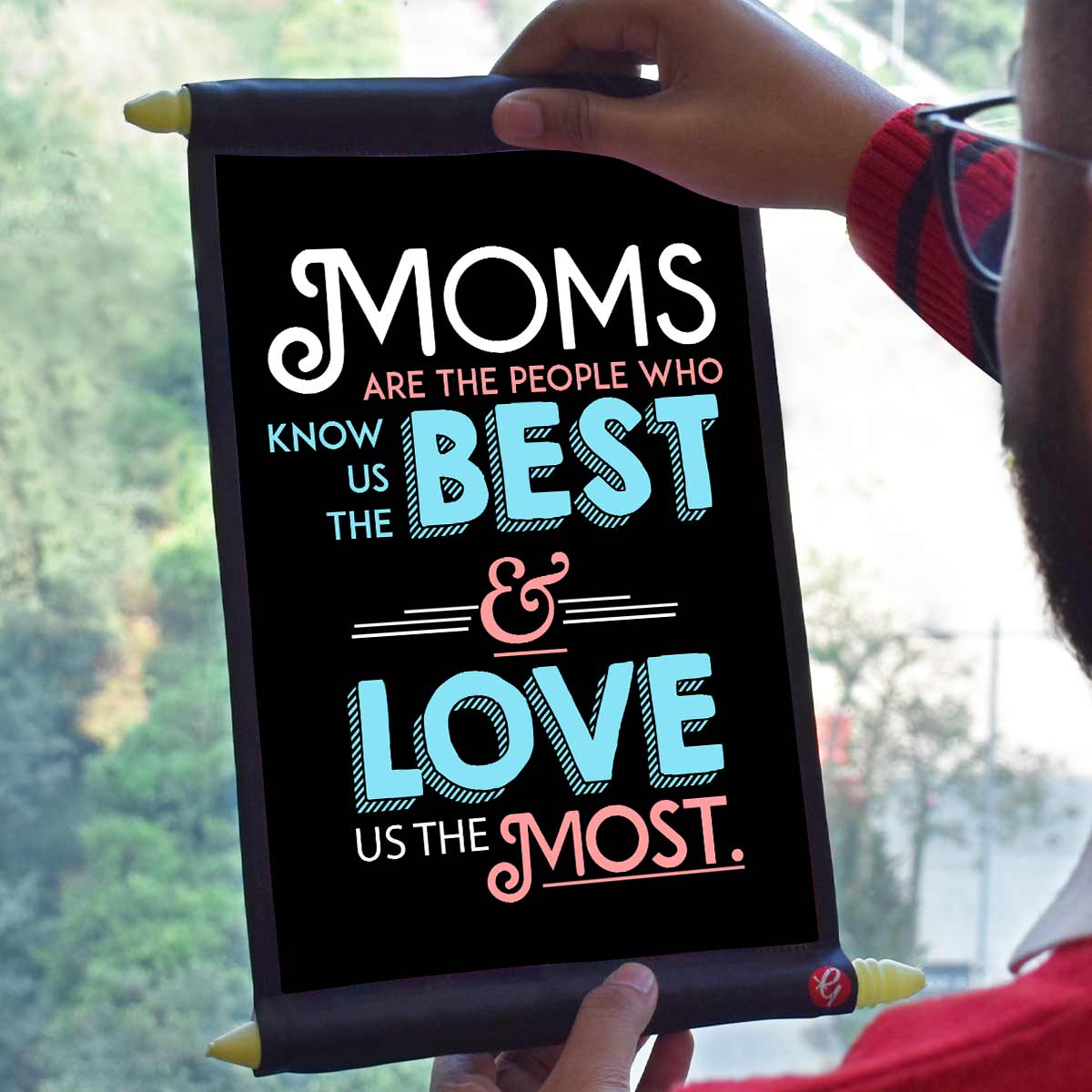 Moms are Best & Love Scroll-1