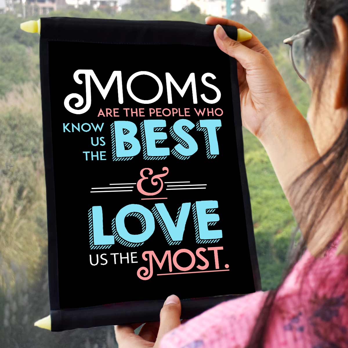 Moms are Best & Love Scroll-9