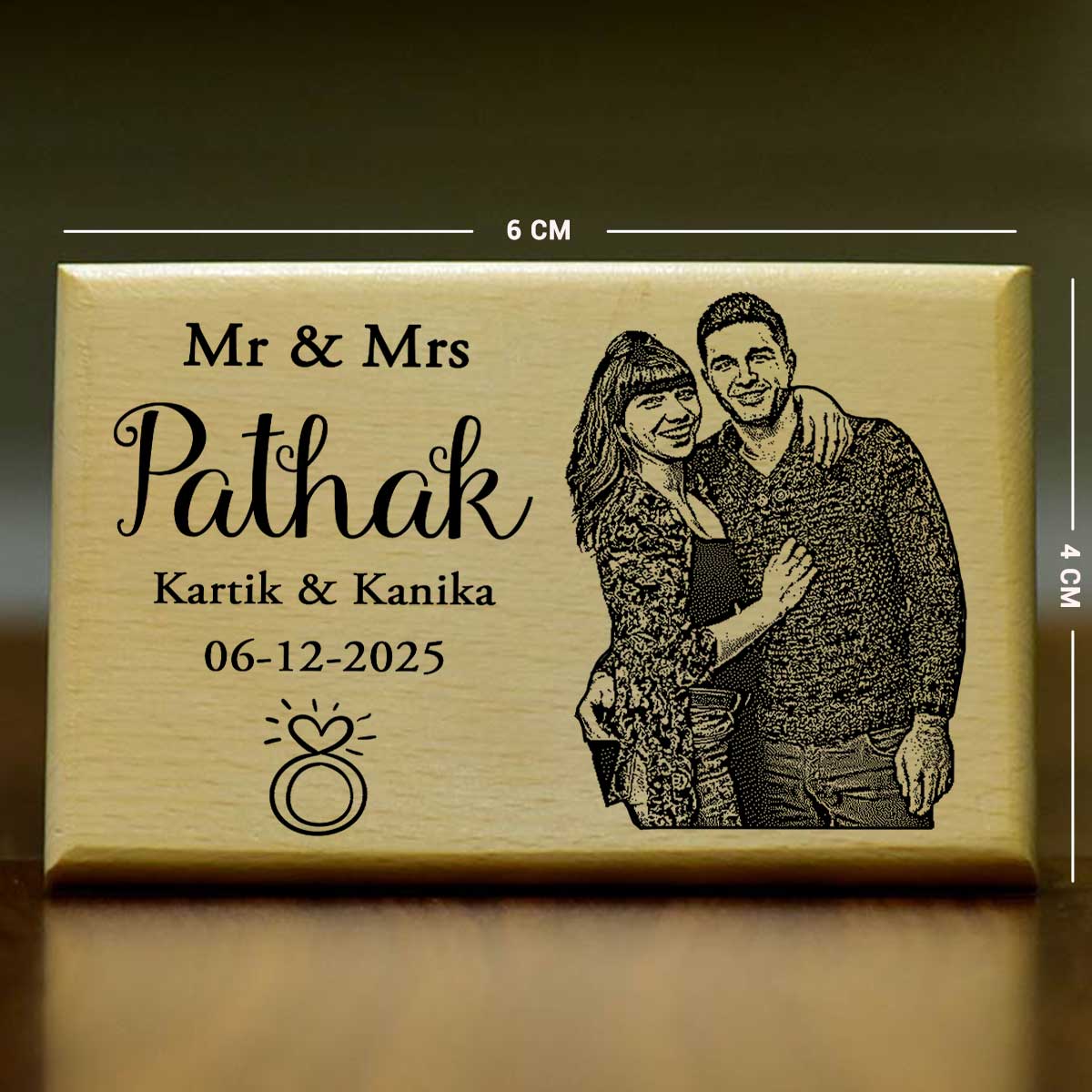Customized Name With Important Date Printed Engraved Wooden Photo Frame for Couple