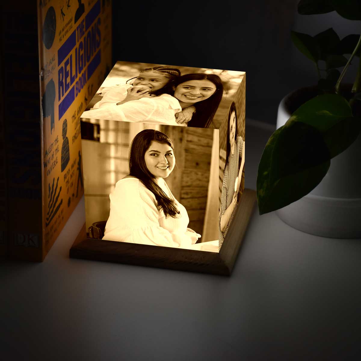 Customized Photo Cube Lamp With Wooden Base For Mother's Day