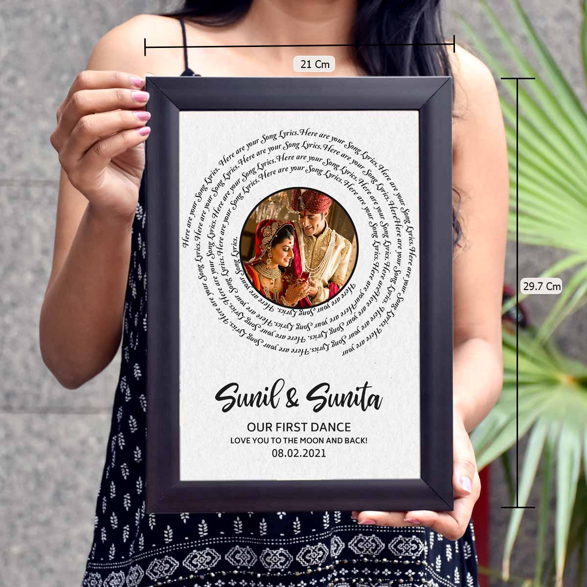 Personalised Spiral Song Lyrics Photo Frame – Special Moments