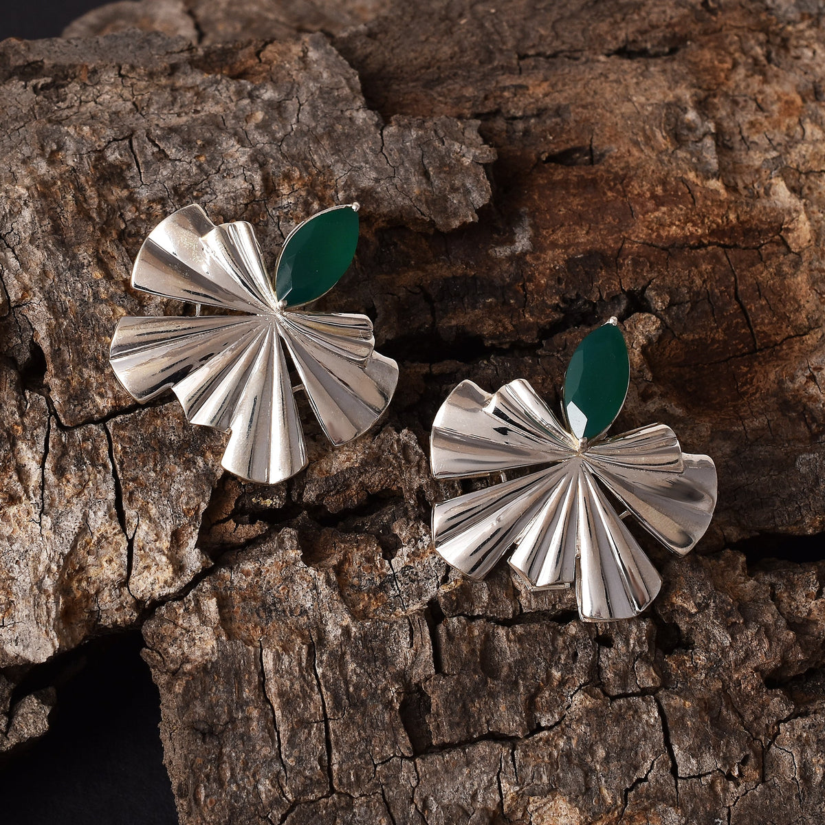 Bismarck Palm Leaves Green Onyx Stud Earrings-2