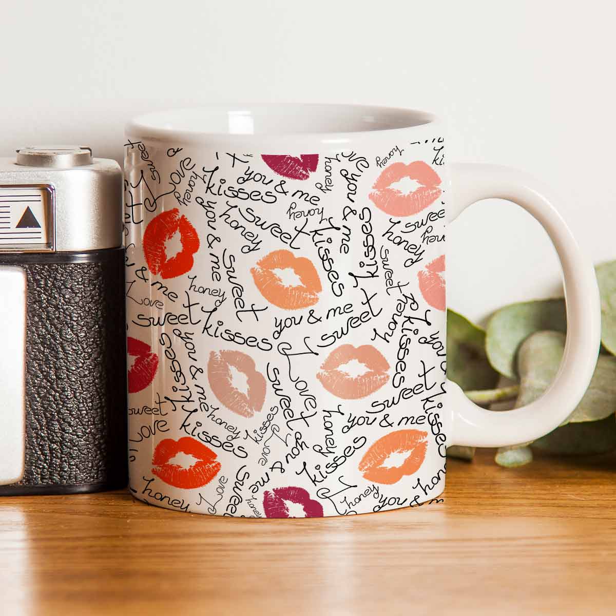 Sweet Kisses Ceramic Couple Coffee Mug Gift for Valentine's Day-1