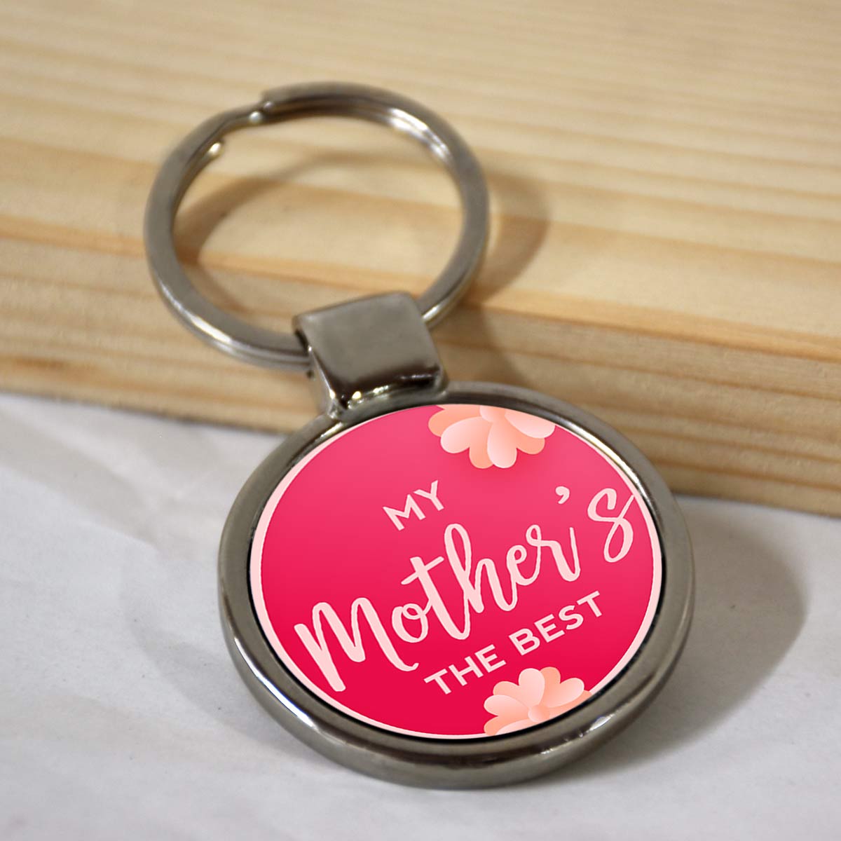 The Best Mother's Round Metal Keychain Gift For Mother's Day-1