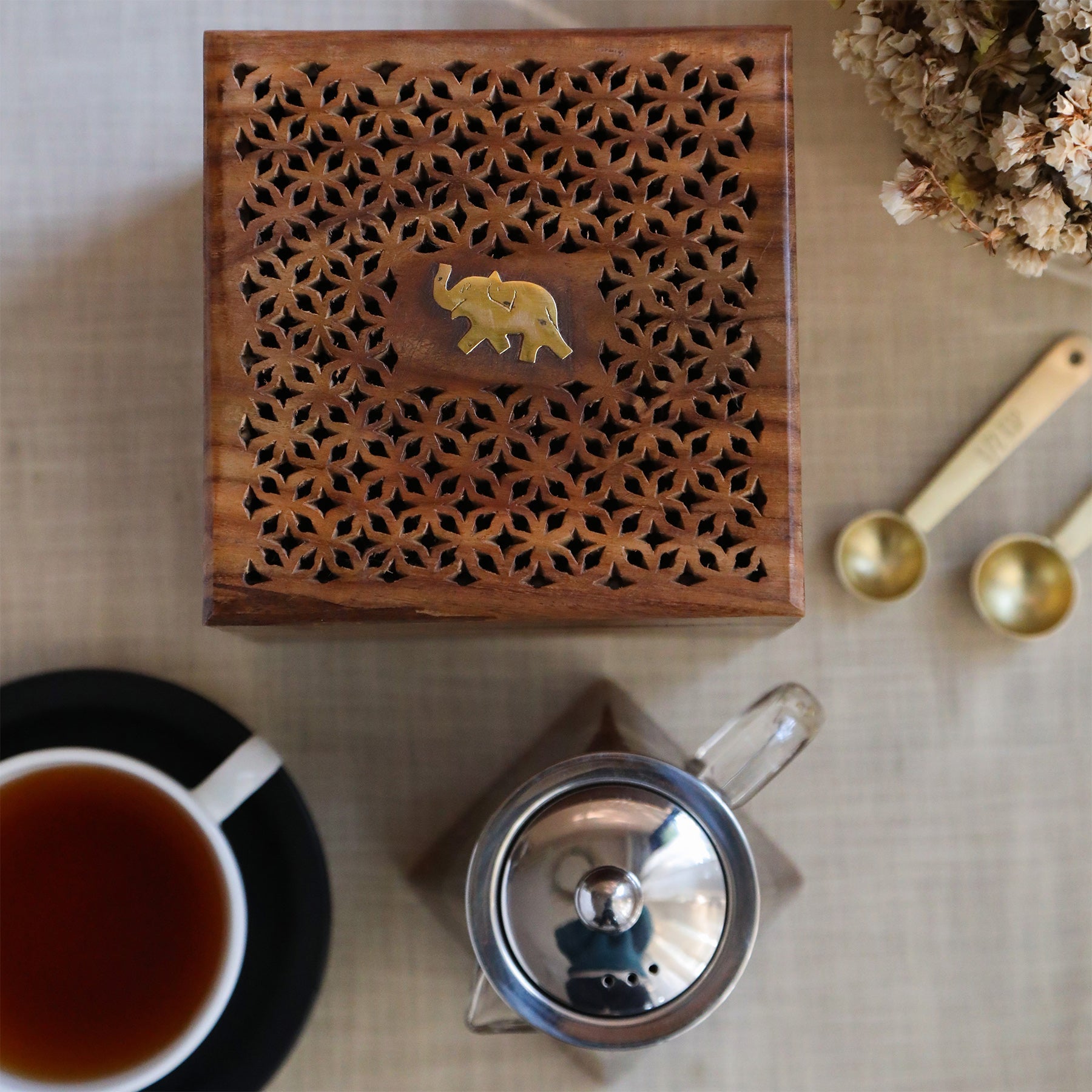 Pyramid Shape Borosilicate Glass Teapot in Sesham Wood Box - 500 ML