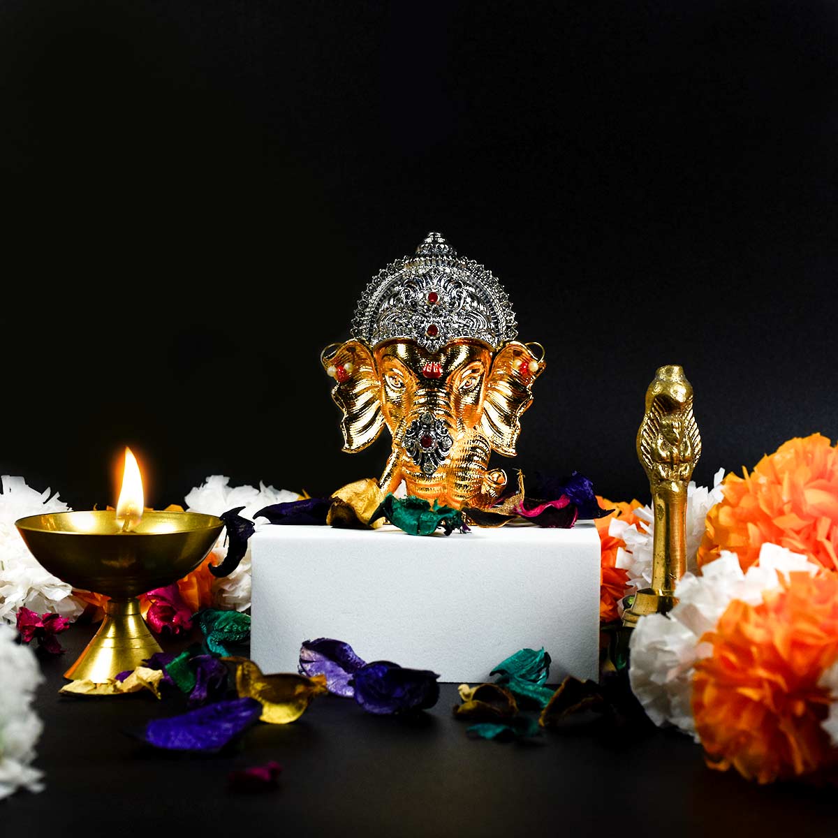 Mini Ganesh Blessing Idol For Car, Home Decor, Gifting