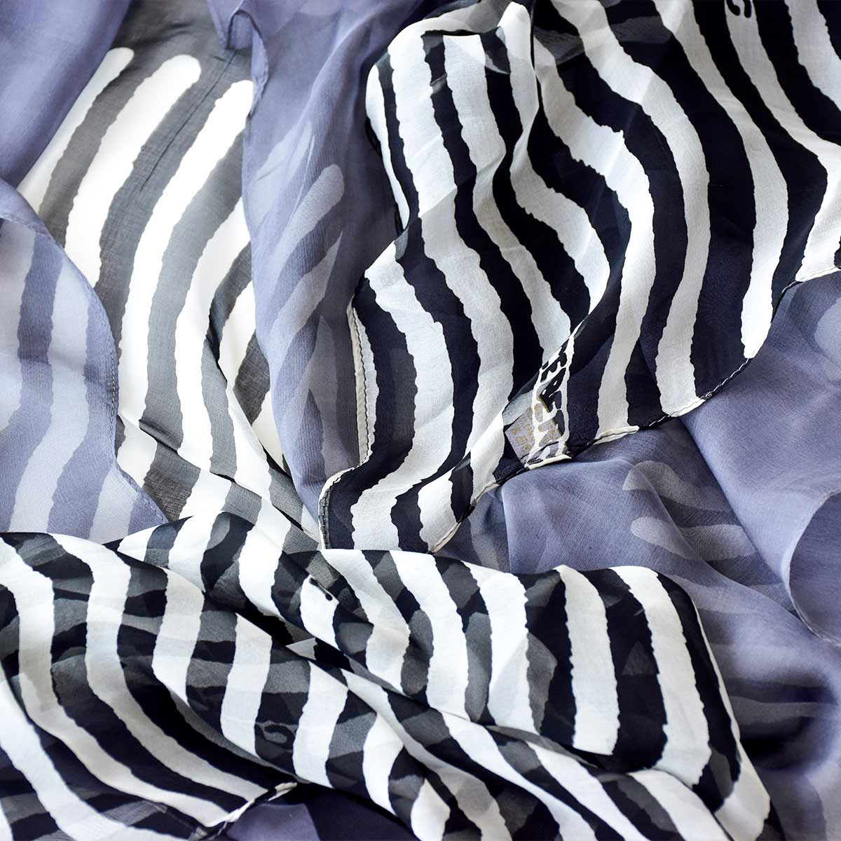 Stylish Black & Grey Chiffon Stole