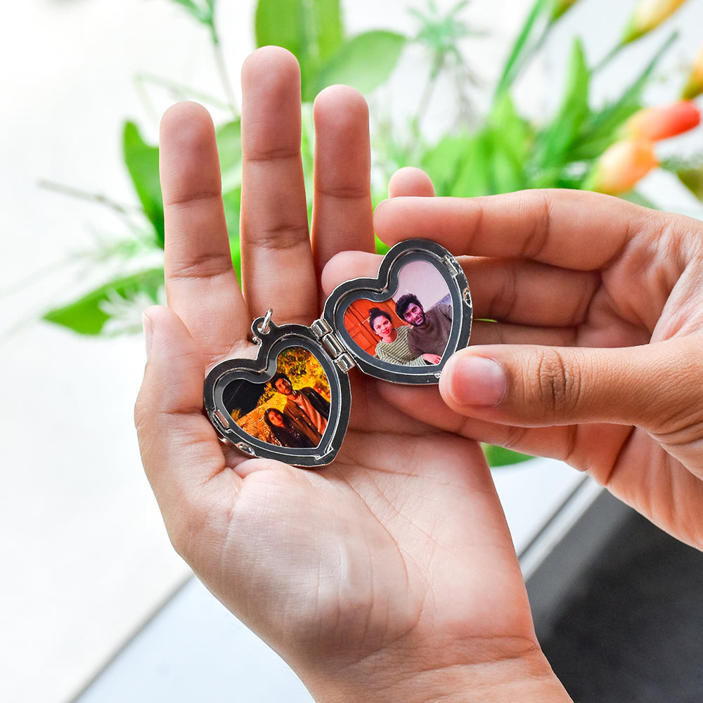 Giftcart | Personalized Custom Keychains and Acrylic Couple Keychains