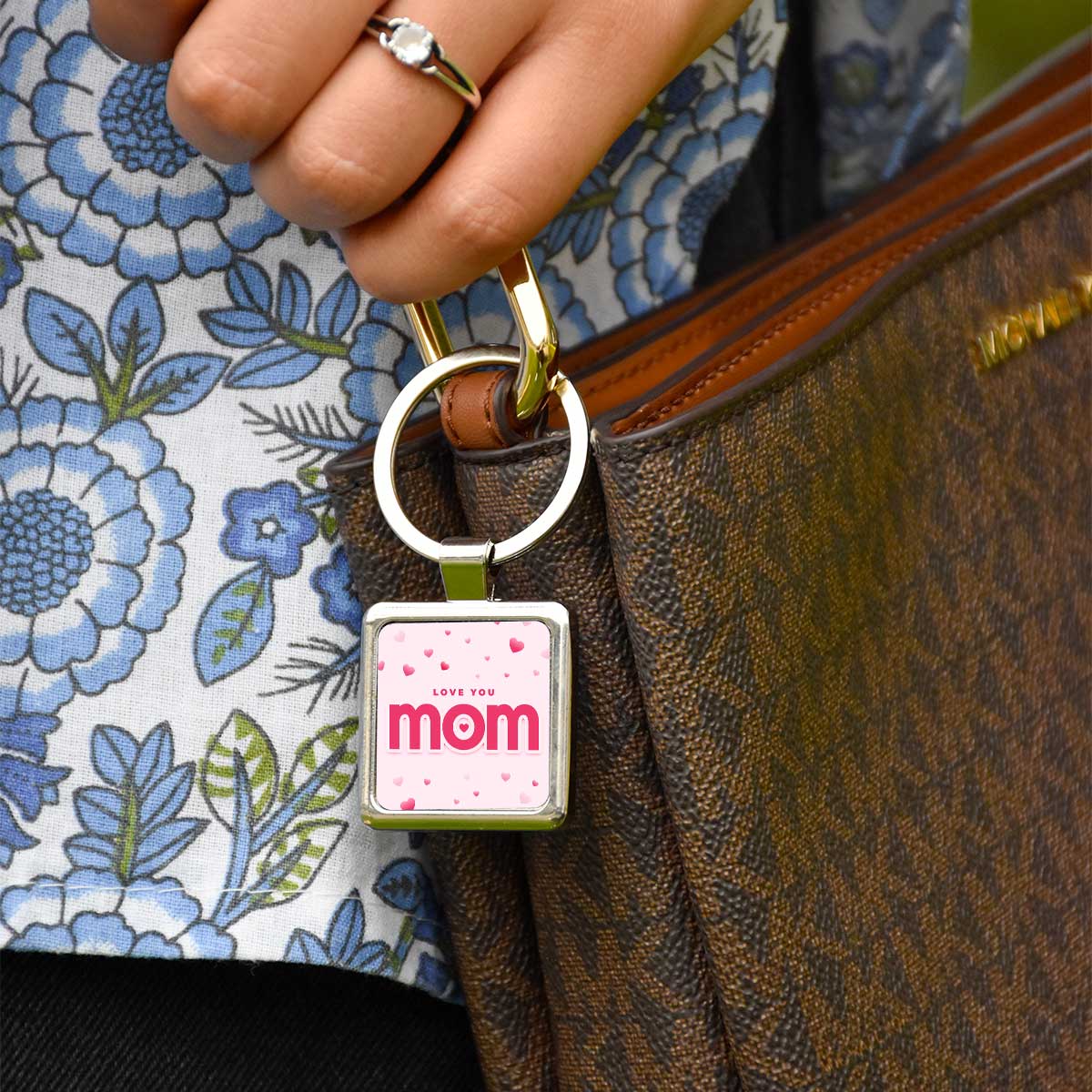 Love You Mom Square Metal Keychain Gift For Mother's Day