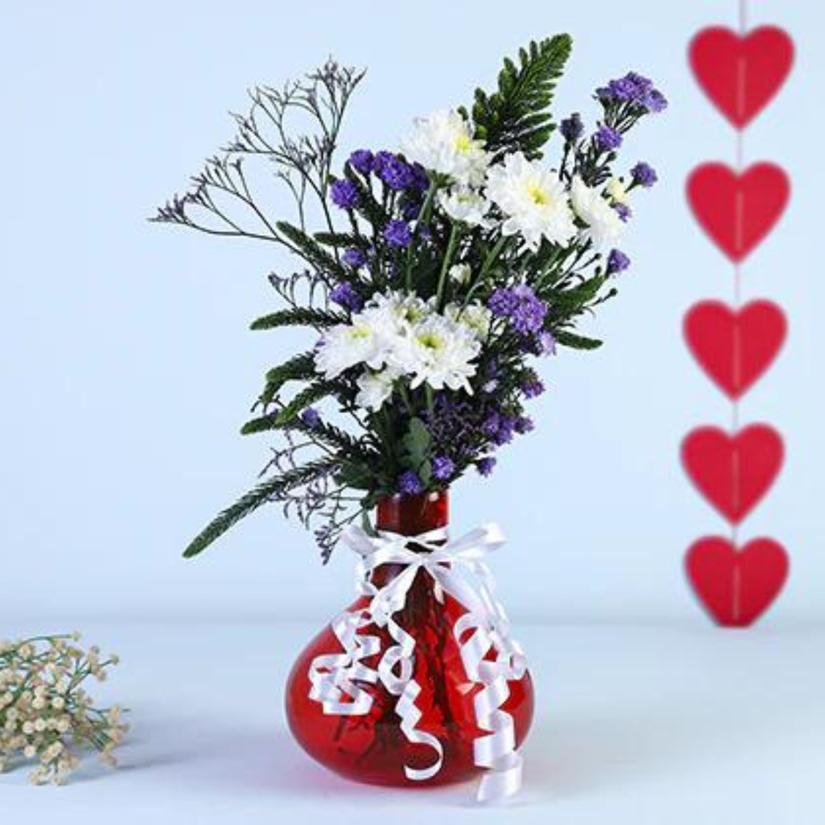 White Daisy Glass Arrangement