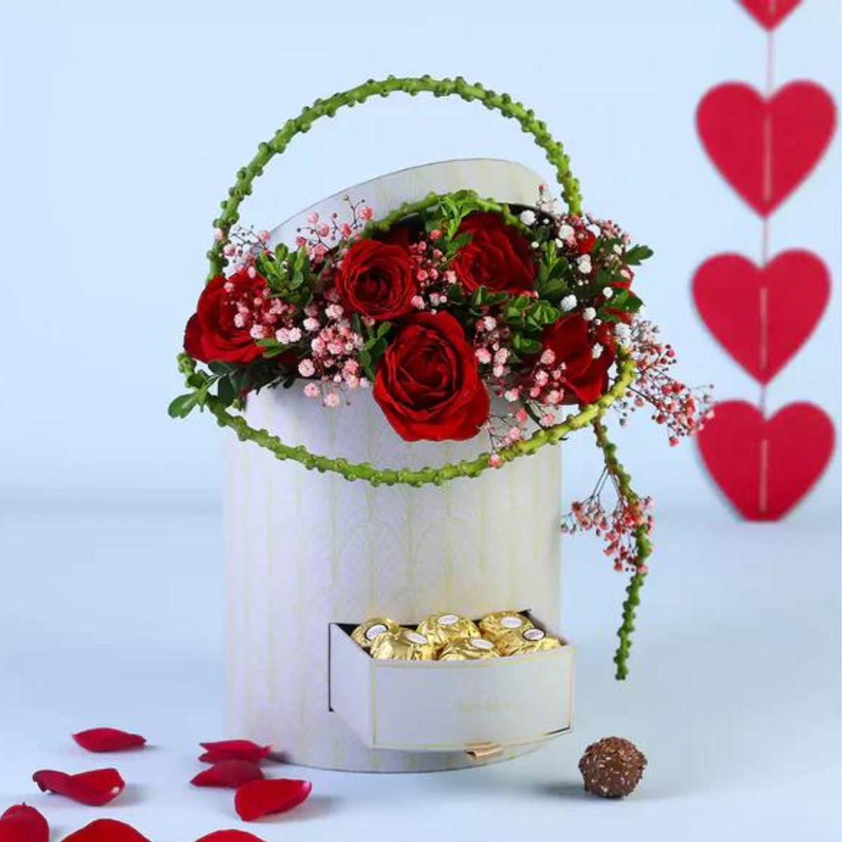 Classy Red Roses Round Box