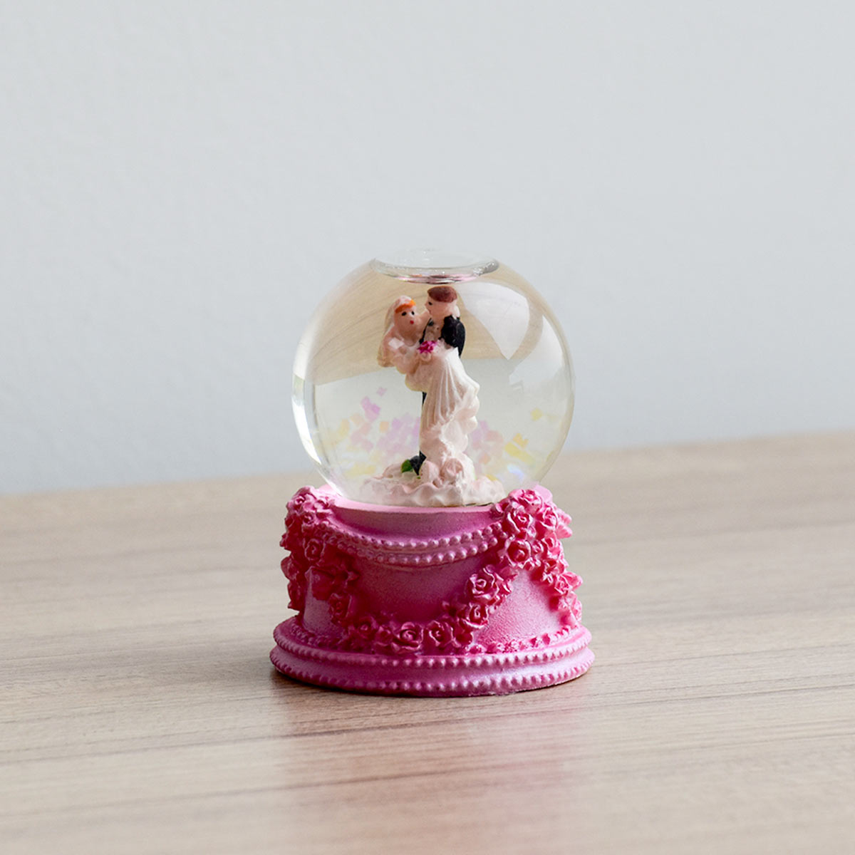 Romantic Couple Snow Globe