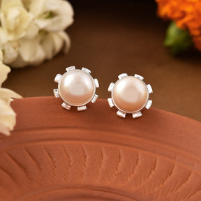 Petite Flower Pearl Stud Earrings with Ring Set