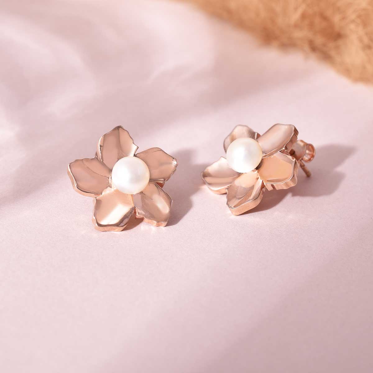 Floral Silver Pearl Stud Earrings-1