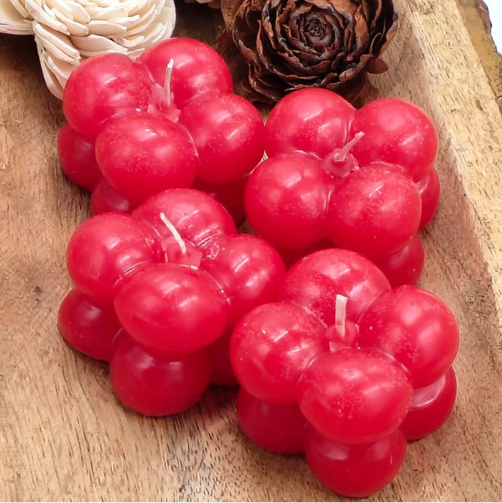 Set Of 4 Scented Small Red Cube /Bubble Candles