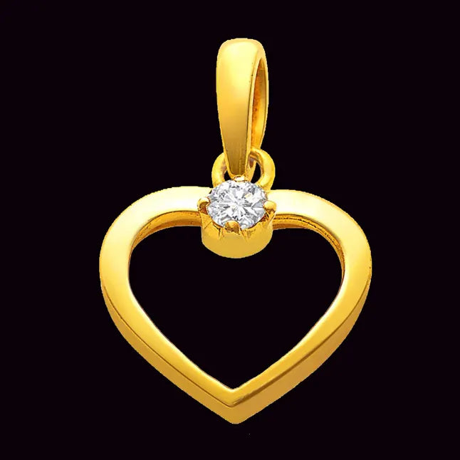 Surat Diamonds Evening Beauty Solitaire Diamond Pendant in 18Kt Gold