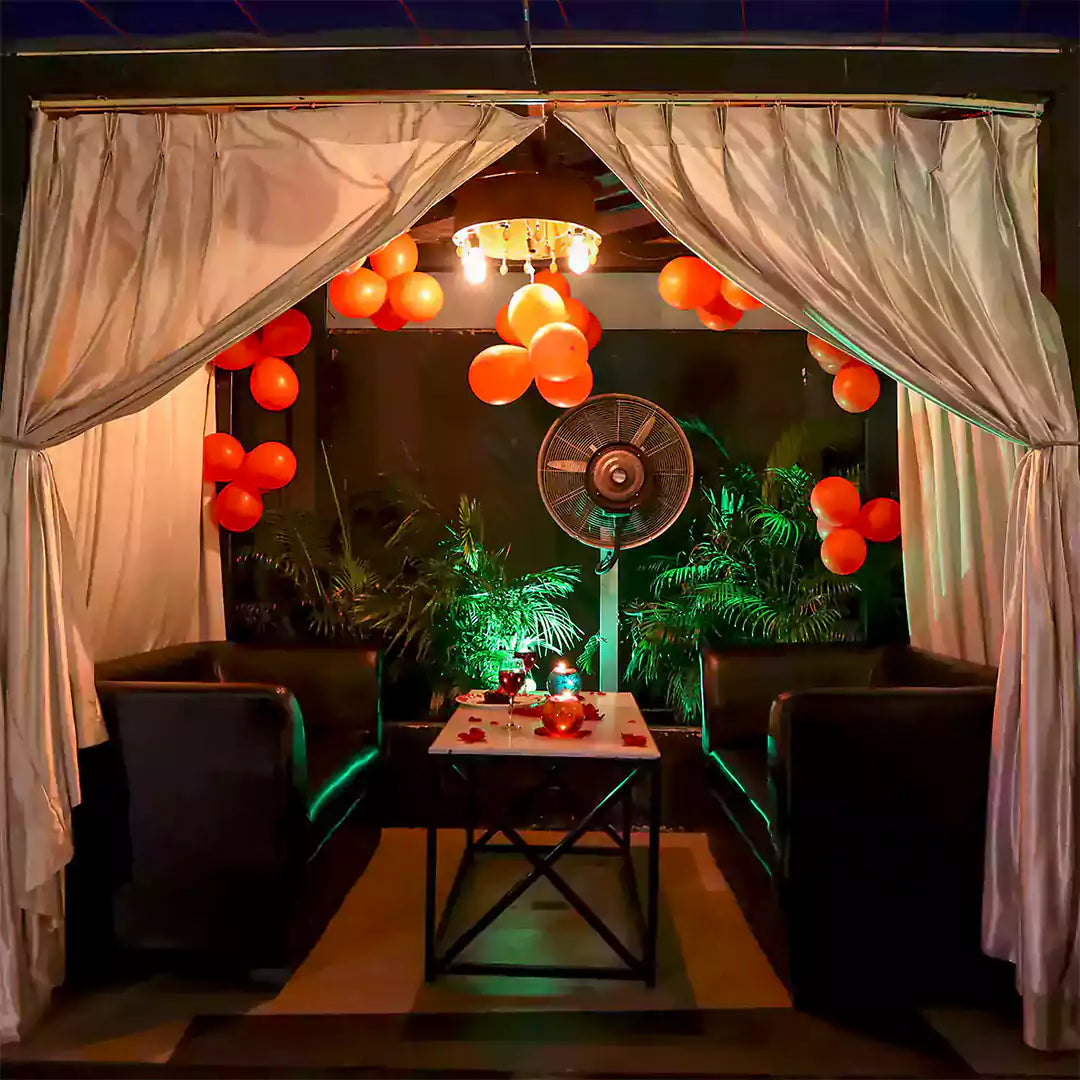 Romantic White Cabana Setup (Delhi/NCR only)