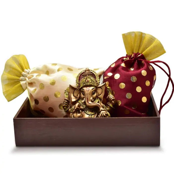 Godh online bharai gifts