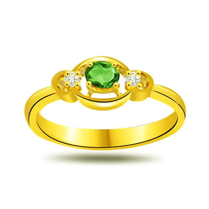 Surat Diamonds Loved One Diamond & Emerald Ring in 18kt Gold